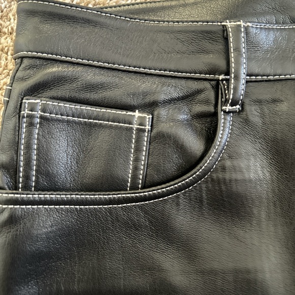 Wilfred Melina pant from Aritzia, black with white stitching. size 12. - Picture 2 of 3